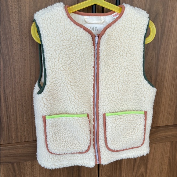 Zara Kids Vest - Picture 1 of 3